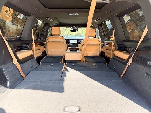 2022 Jeep Grand Wagoneer Series III