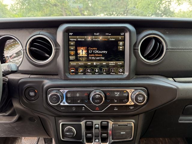 2023 Jeep Gladiator Overland