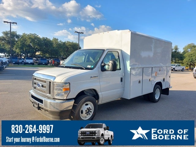 2025 Ford E-350SD E-350 SRW