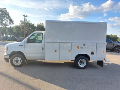 2025 Ford E-350SD E-350 SRW
