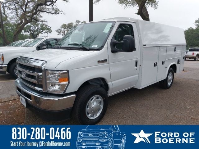 2026 Ford E-Series SRW E-350 Super Duty 138 in WB's photo