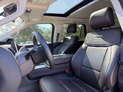 2025 Ford Expedition Platinum