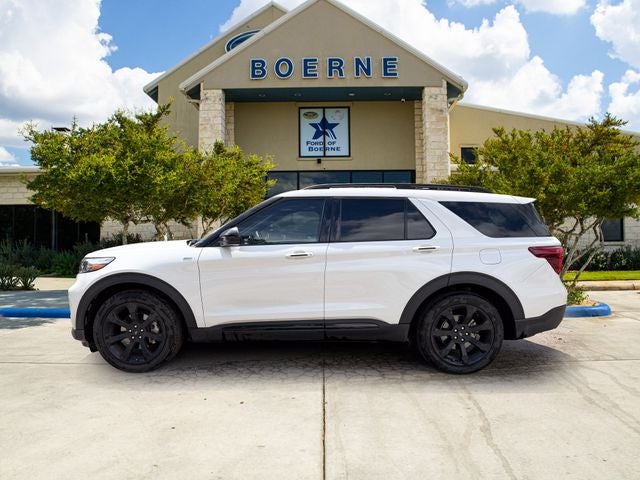 2024 Ford Explorer ST-Line