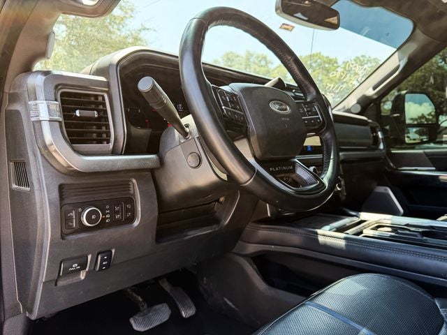 2025 Ford F-350SD Platinum