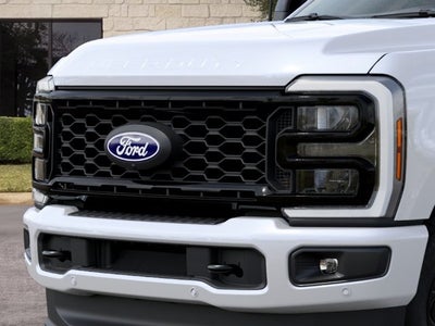 2027 Ford F-350SD F-350® Lariat®