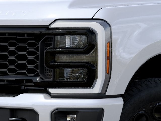 2027 Ford F-350SD F-350® Lariat®