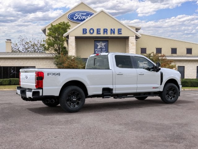 2027 Ford F-350SD F-350® Lariat®
