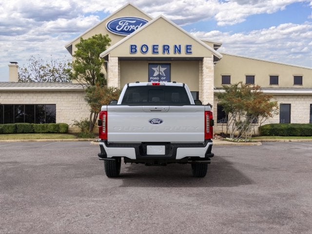 2027 Ford F-350SD F-350® Lariat®
