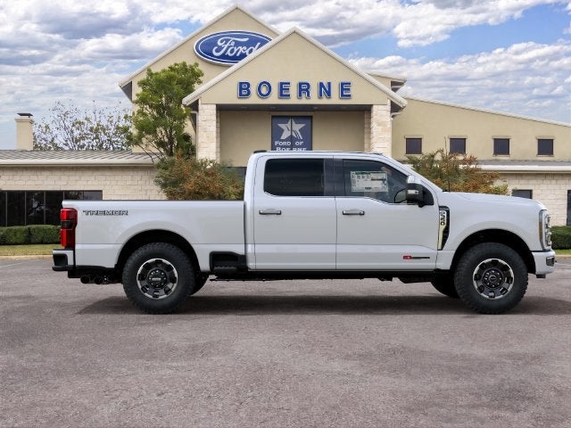 2027 Ford F-350SD F-350® Platinum®