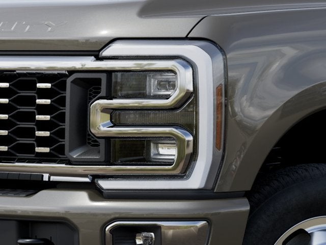 2027 Ford F-350SD F-350® Platinum®