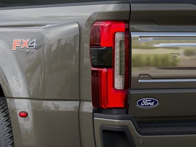 2027 Ford F-350SD F-350® Platinum®