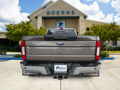 2022 Ford F-350SD Lariat Super Duty