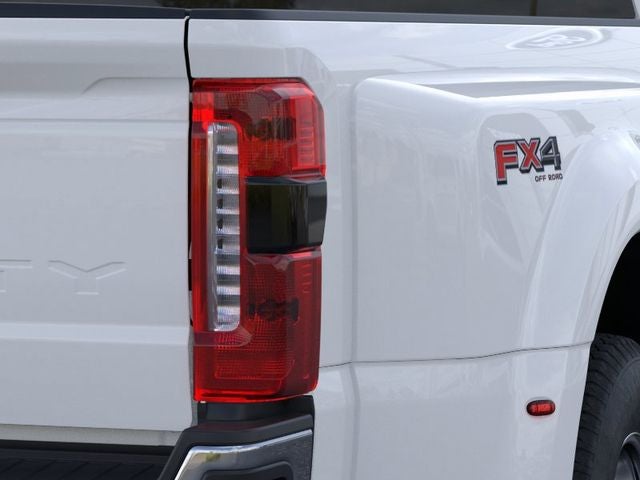 2026 Ford F-350SD F-350® Lariat®