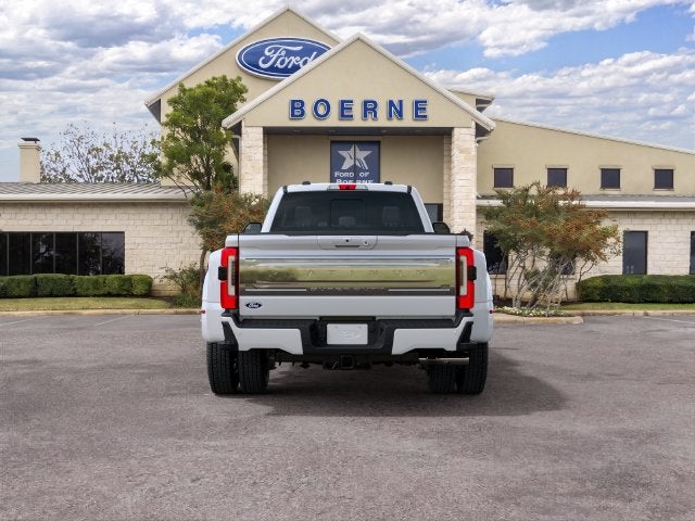 2027 Ford F-450SD F-450® Platinum®