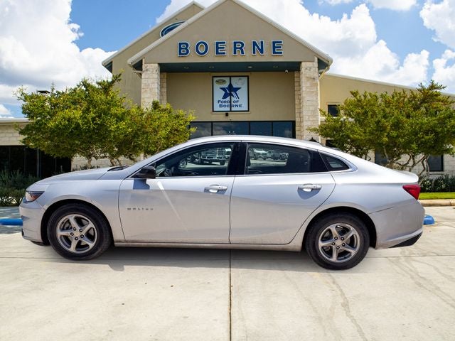 Used 2018 Chevrolet Malibu 1LS with VIN 1G1ZB5ST0JF119681 for sale in Boerne, TX