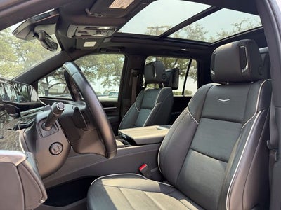 2023 Cadillac Escalade Sport