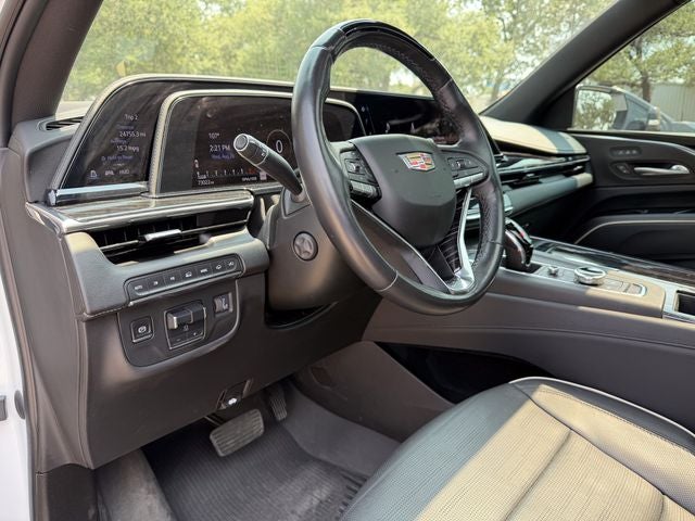 2023 Cadillac Escalade Sport