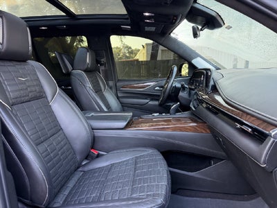 2023 Cadillac Escalade Sport Platinum