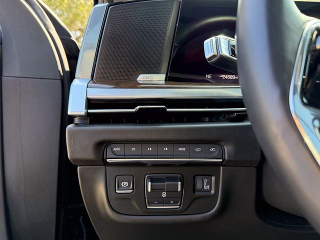 2025 Cadillac Escalade Sport Platinum