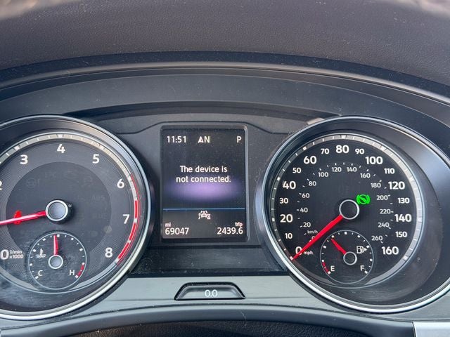 2021 Volkswagen Atlas Cross Sport 3.6 V6 SE w/ Technology R-Line