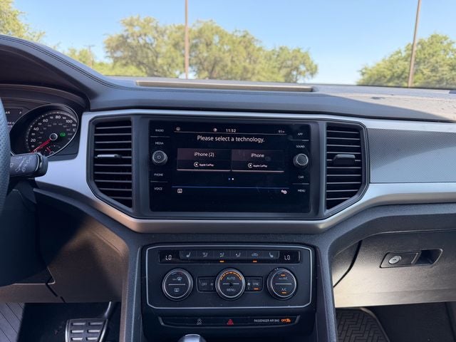 2021 Volkswagen Atlas Cross Sport 3.6 V6 SE w/ Technology R-Line