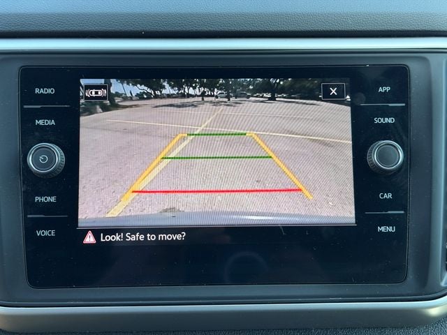 2021 Volkswagen Atlas Cross Sport 3.6 V6 SE w/ Technology R-Line