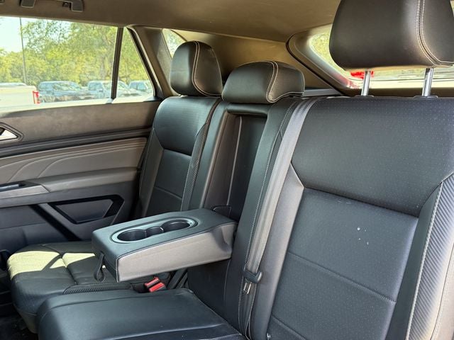 2021 Volkswagen Atlas Cross Sport 3.6 V6 SE w/ Technology R-Line