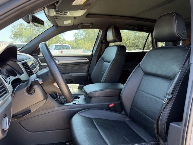 2021 Volkswagen Atlas Cross Sport 3.6 V6 SE w/ Technology R-Line