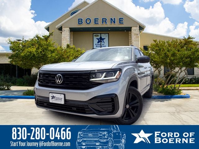 2023 Volkswagen Atlas Cross Sport 3.6L V6 SEL R-Line Black 4MOTION's photo