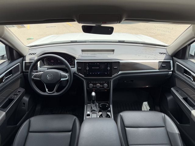 2023 Volkswagen Atlas 2.0T SE w/ Technology