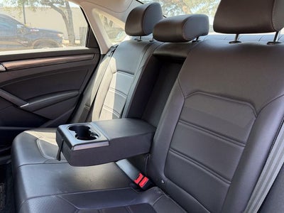 2020 Volkswagen Passat 2.0T R-Line