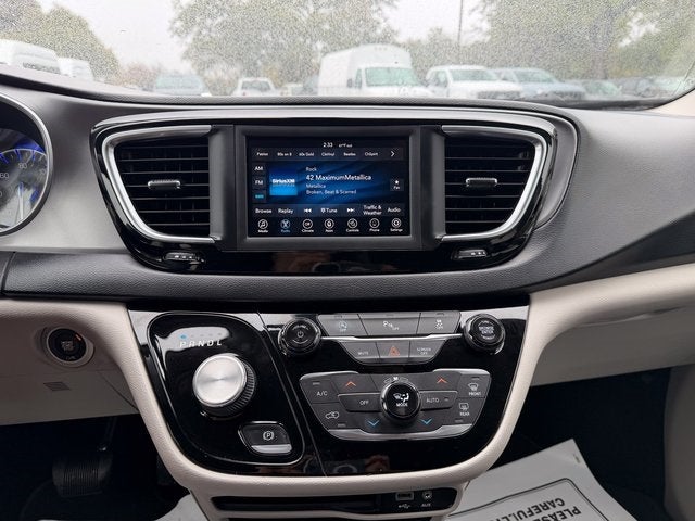 2020 Chrysler Pacifica Touring L