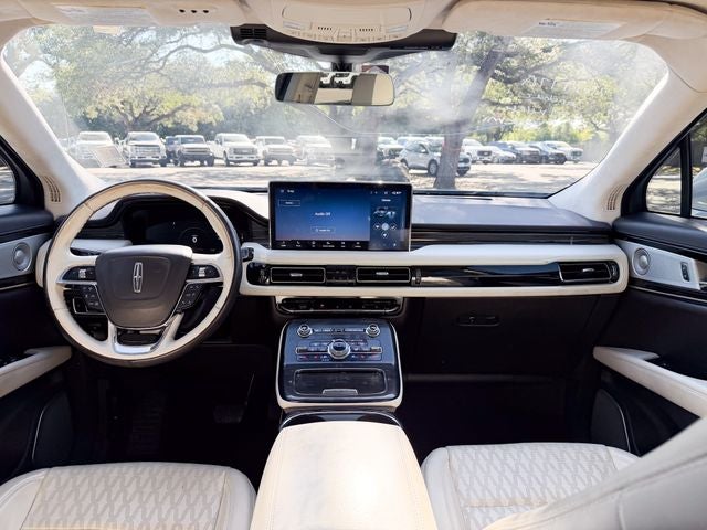 2022 Lincoln Nautilus Black Label