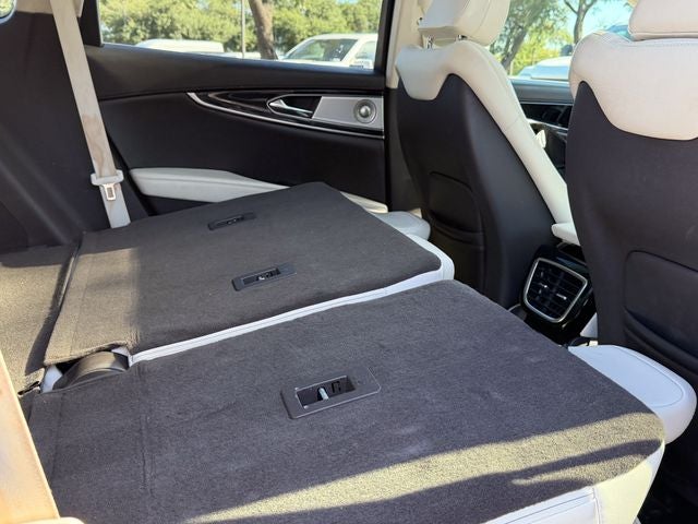 2022 Lincoln Nautilus Black Label