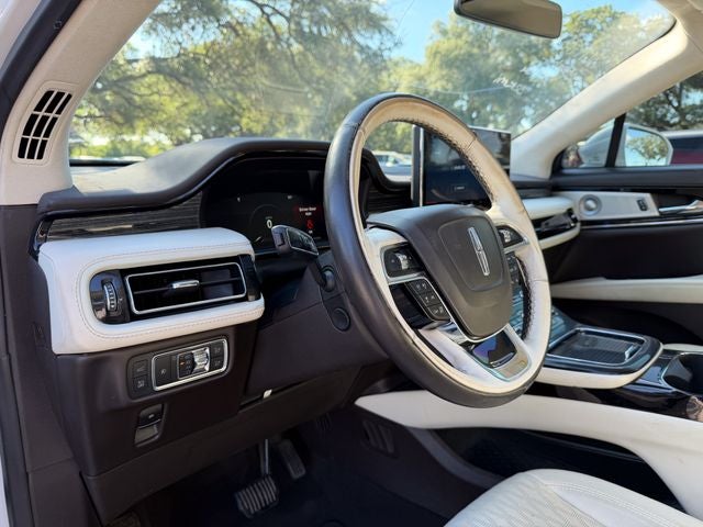 2022 Lincoln Nautilus Black Label