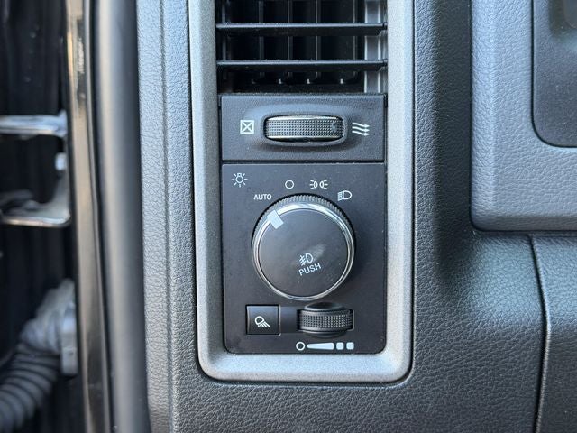 2018 RAM 1500 ST
