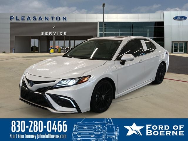 2024 Toyota Camry Hybrid XSE