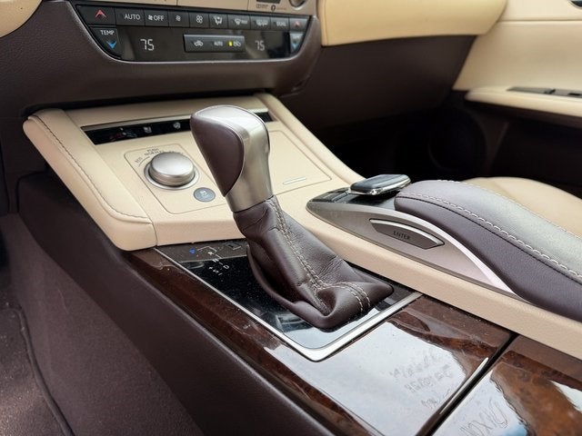2017 Lexus ES Base