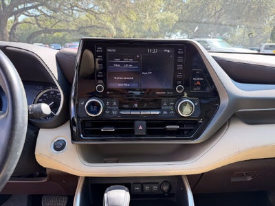 2021 Toyota Highlander XLE