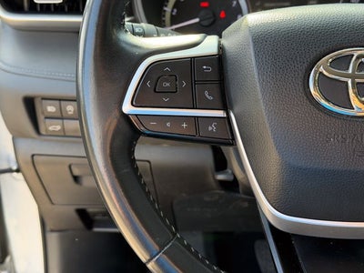 2023 Toyota Highlander LE
