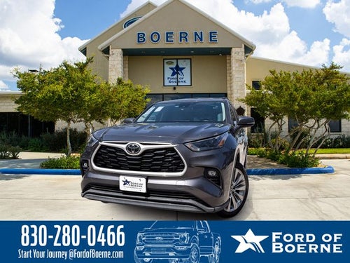 2022 Toyota Highlander LE