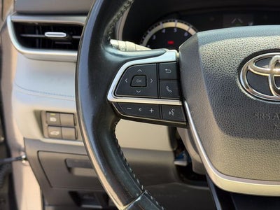 2022 Toyota Highlander LE