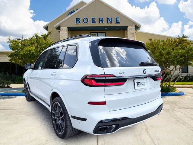 2025 BMW X7 M60i