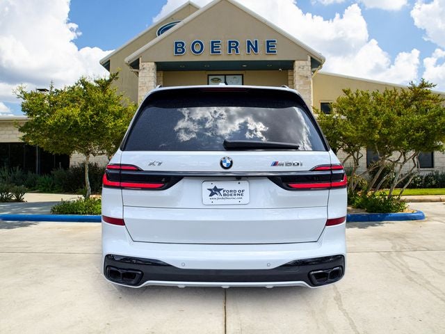 2025 BMW X7 M60i