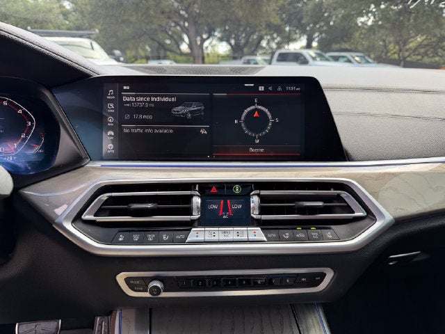 2022 BMW X5 M50i