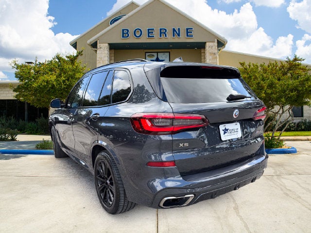 2022 BMW X5 M50i