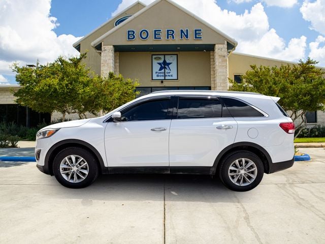 Used 2016 Kia Sorento LX with VIN 5XYPG4A32GG053362 for sale in Boerne, TX