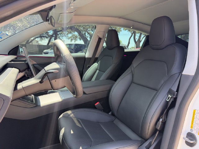 2026 Tesla Model Y Base