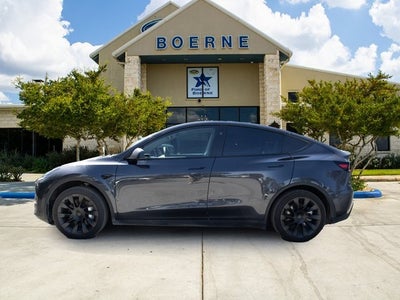 2024 Tesla Model Y Base