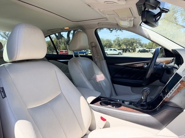2015 INFINITI Q50 Premium